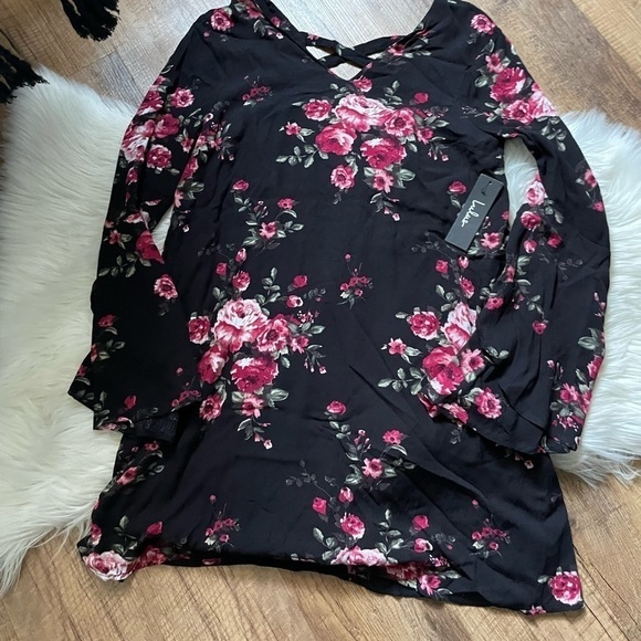 LULU’S Ever Enchanting Black Floral Print Long Sleeve Shift Dress - Picture 3 of 4